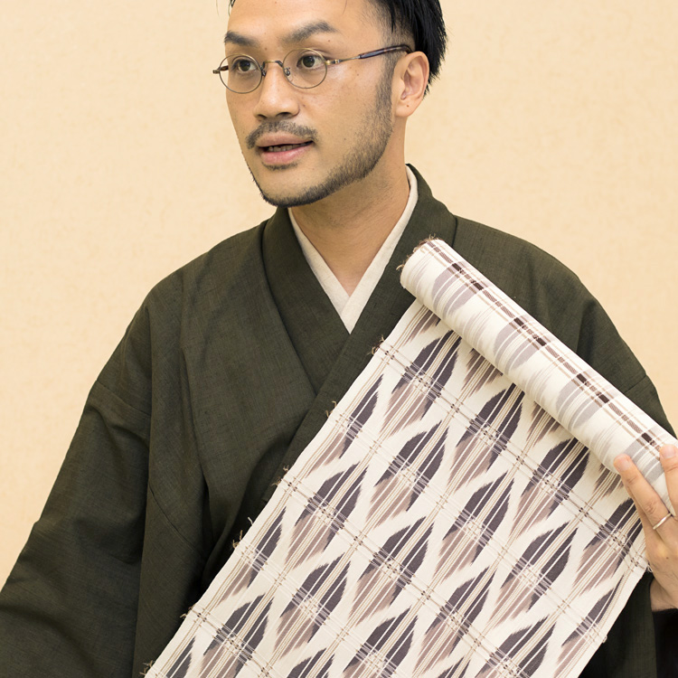 長野県松本市の染織家 大月俊幸さんに別注した名古屋帯の解説
