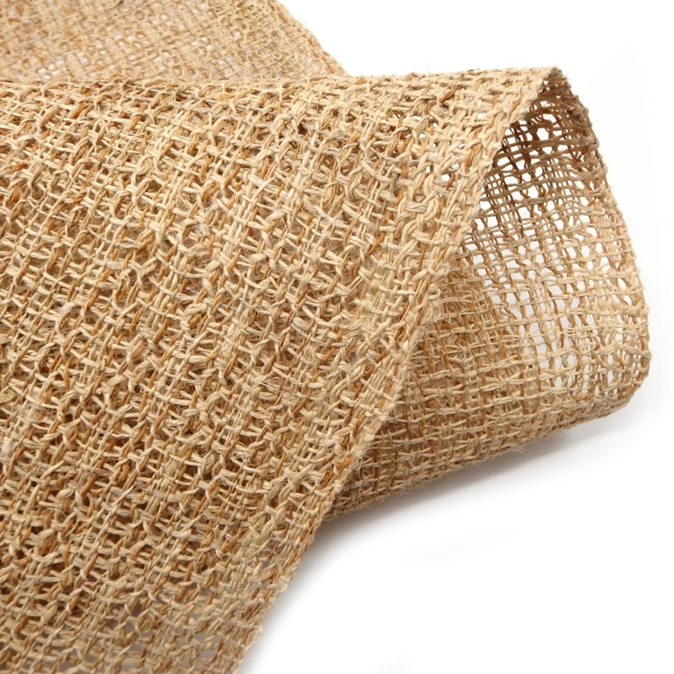 出羽の織座 戸屋優 「草布帯 変り捩り織」の糸アップ