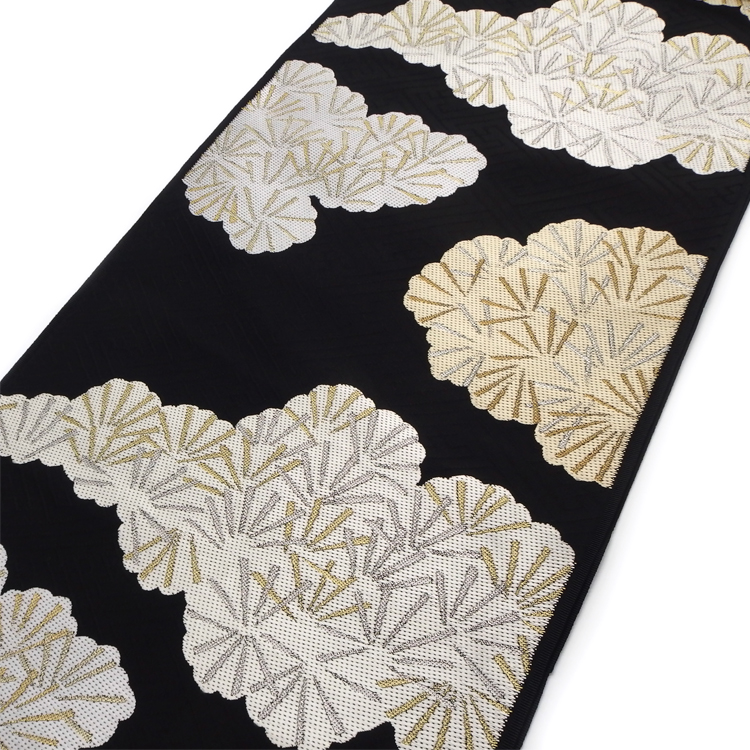 洛風林3月の新作は「しじら織コート」と「新色の名古屋帯たち」です