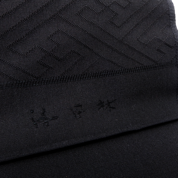 洛風林「紗綾型に松」の柄アップ