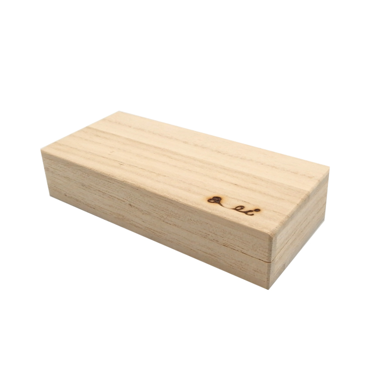 桑山明美(aei) 帯留 の箱