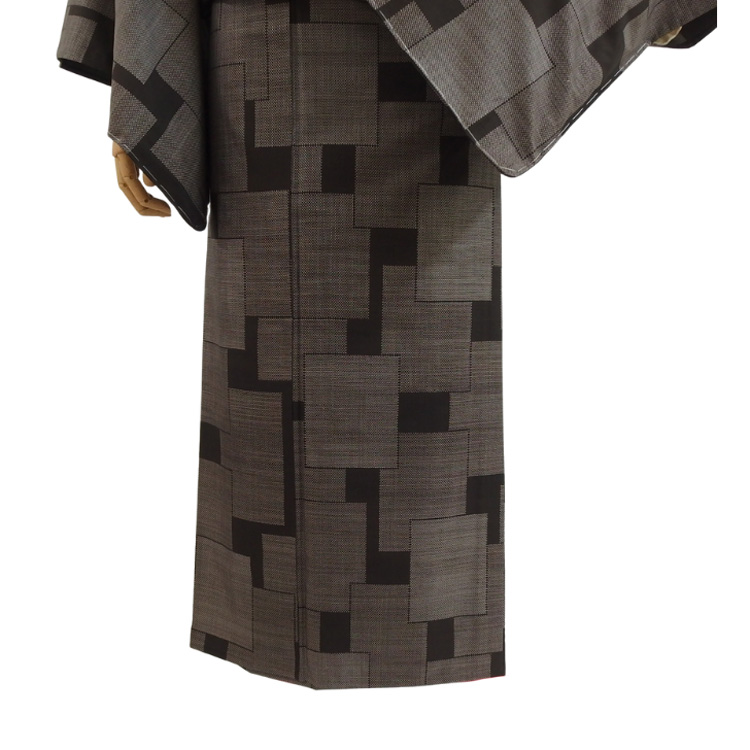 本場大島紬「色紙重ね・純泥染」中川織物 単衣着物 リペア済み 鉄黒色