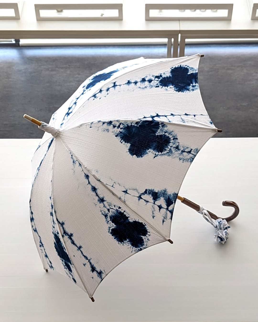 平敷慶彦さんにオーダーした日傘、お客様の別注作品